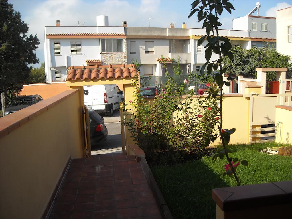 Domomea Hotel Quartu Sant'Elena Exterior photo